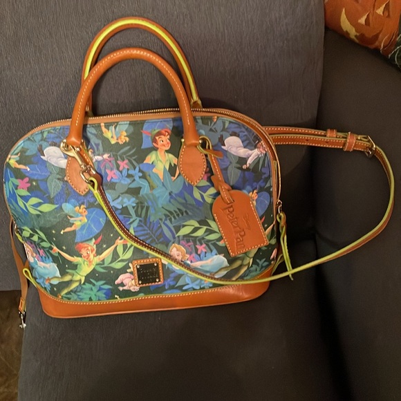Dooney and Bourke Neverland bag - Picture 3 of 6